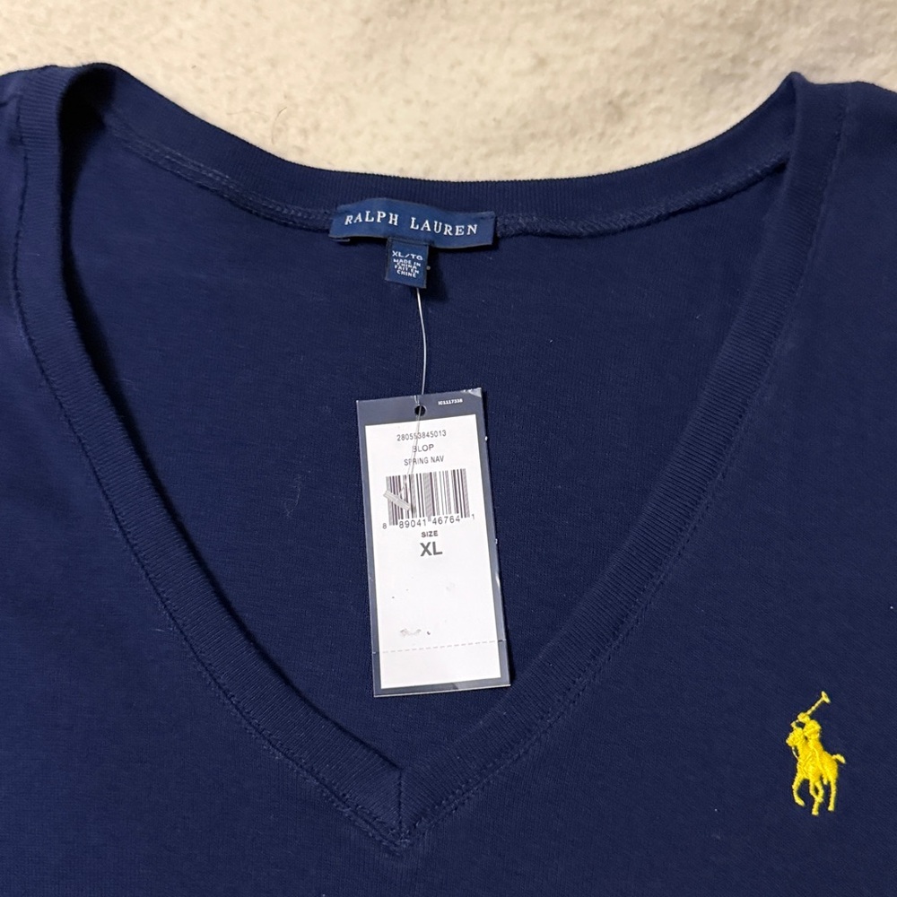 Navy woman’s Ralph Lauren Blue Label V Neck Tee -signature Pony  NWT’s. XL - Picture 2 of 3